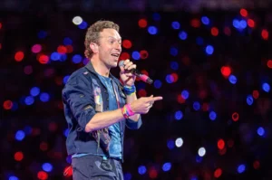 Coldplay Kiss Cam: Why Concert Kiss Cam Moments Go Viral So Fast